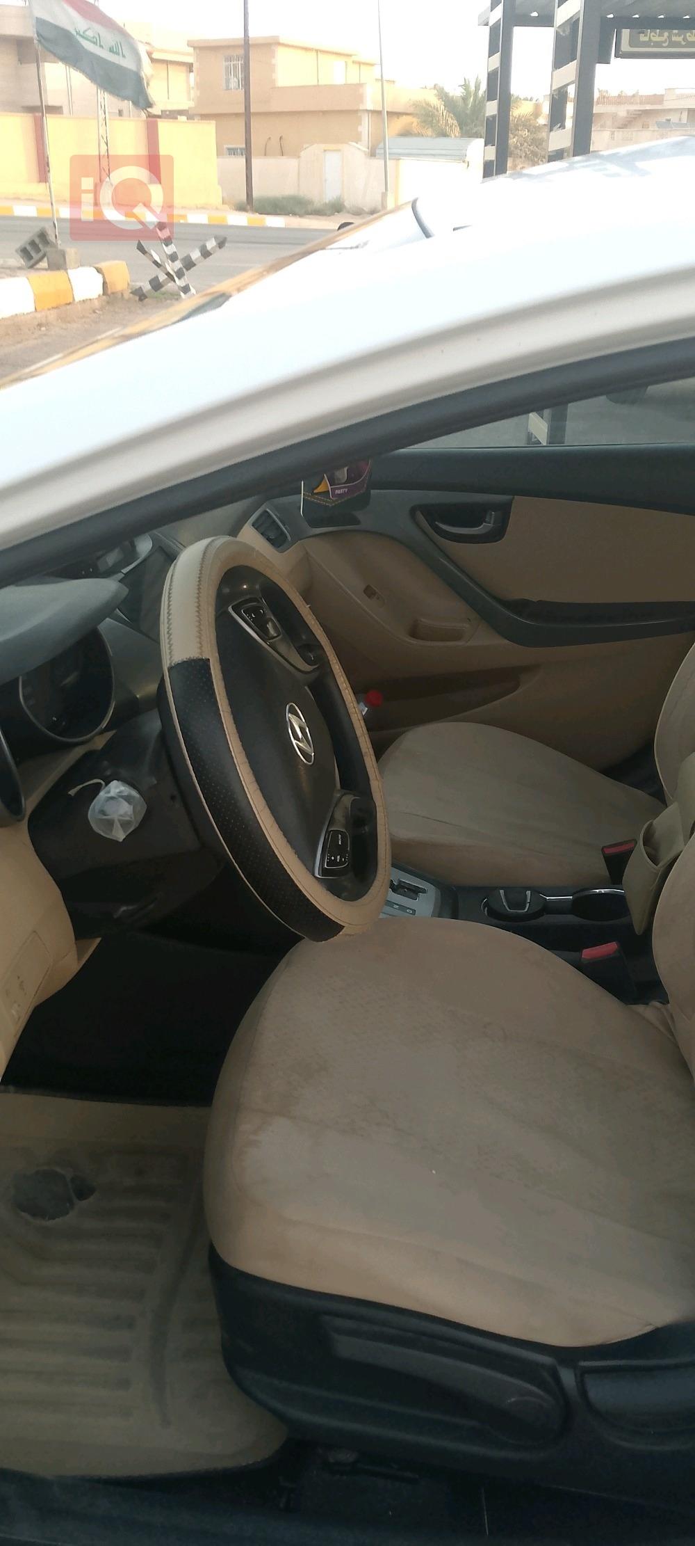 هیوندای ئەلەنترا